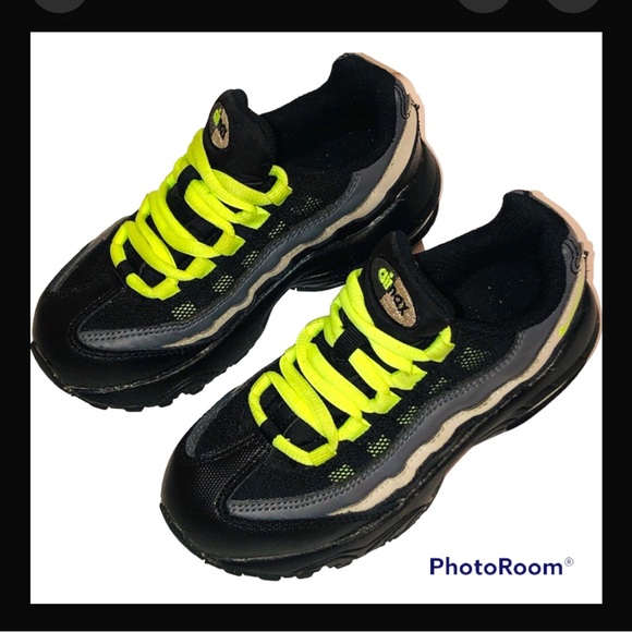 EUC Nike Air Max 95 PS Black Volt Dark Grey Little Kids Shoe Size 11c - Picture 1 of 12